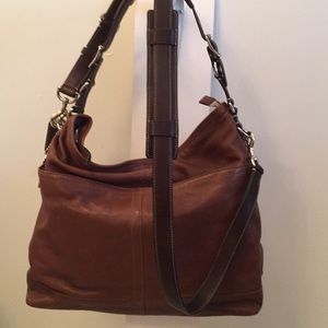 Men’s leather shoulder bag